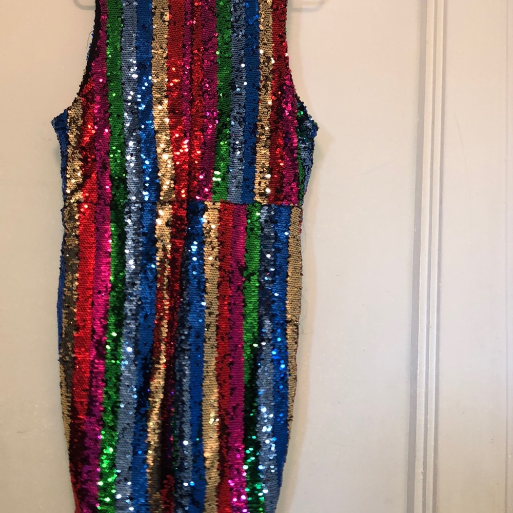 Dress - Picture 3 of 3